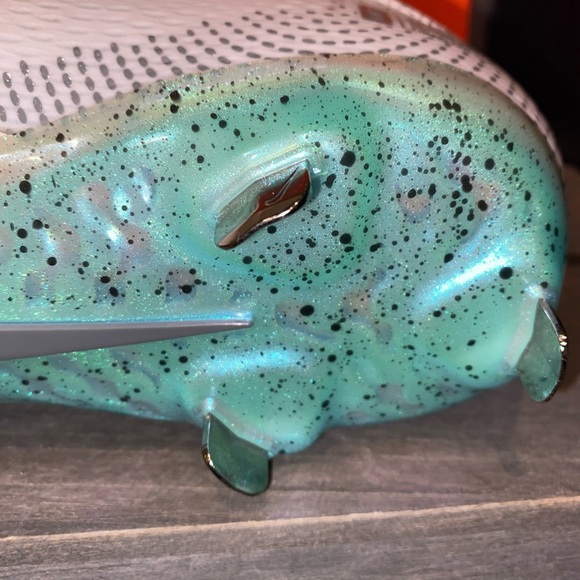 Nike Hyperdiamond 4 Pro Women's Softball Spikes. NWOB - Picture 5 of 7